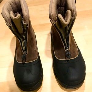 Columbia Buga Zip Snow Boot Size 10